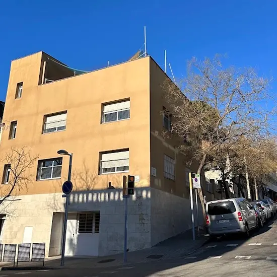 Entrada del Centro infantil Montessori en Sarrià Barcelona